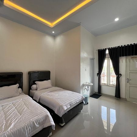 Backyard Guest House Banjar  Exterior foto