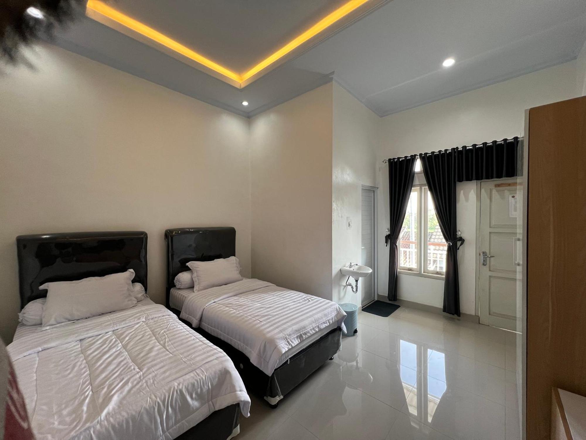Backyard Guest House Banjar  Exterior foto